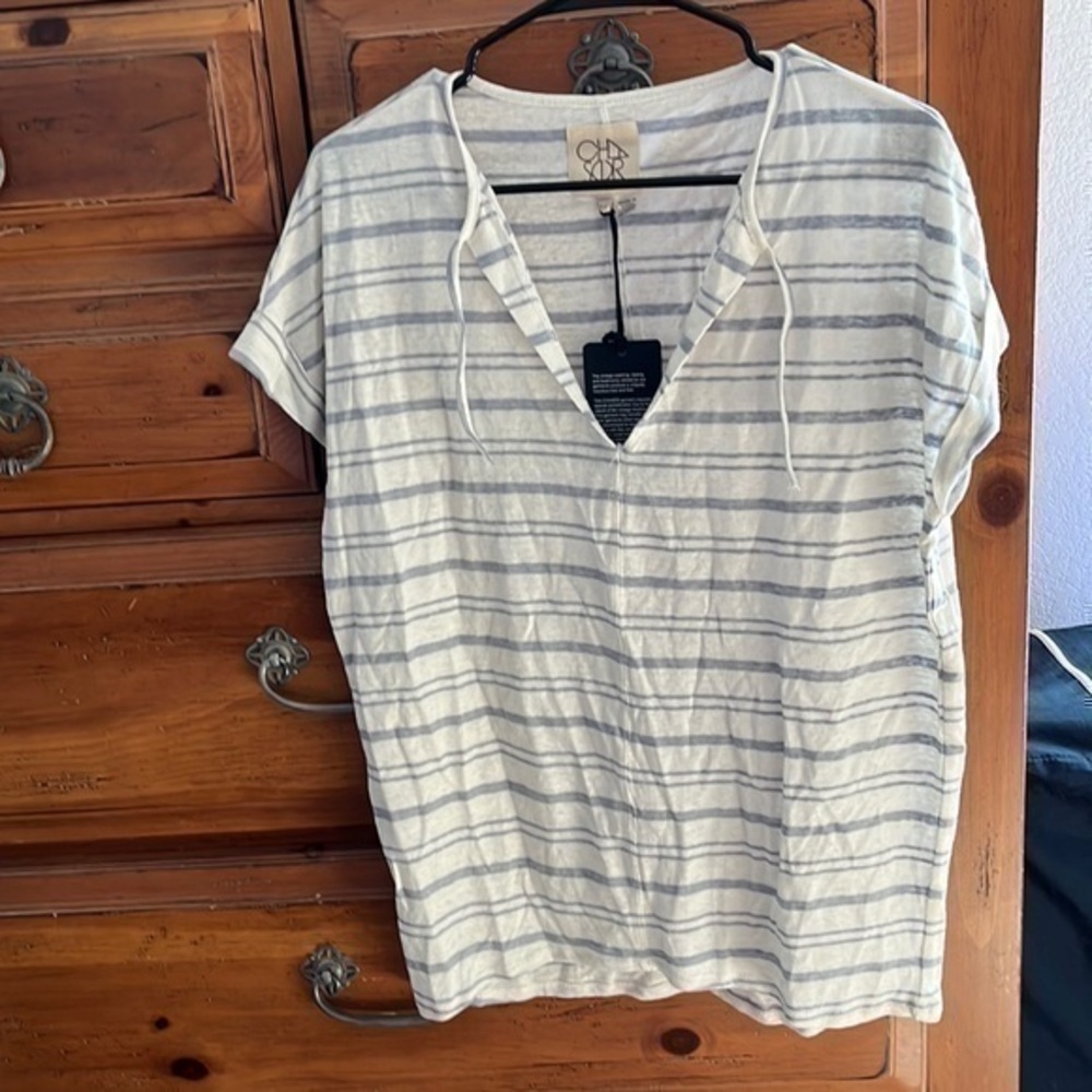 Chaser Women’s blue striped tee, size medium NWT